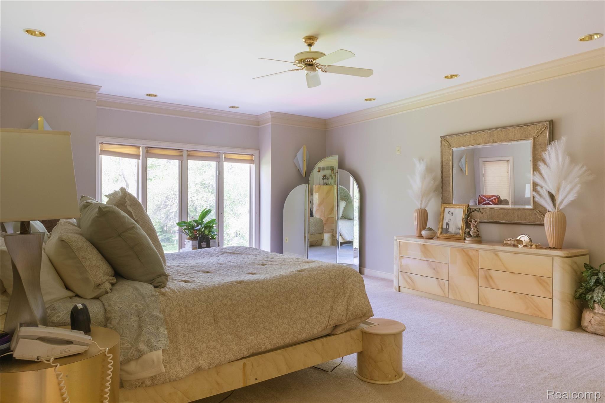 1651 Washington Road Rochester, MI 48306 - Photo 21 of 60 tempImage40G2kp.jpg