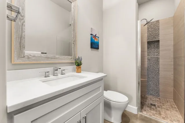 $3,200,000 | 202 Clearwater Drive, Kingsland, TX 78639