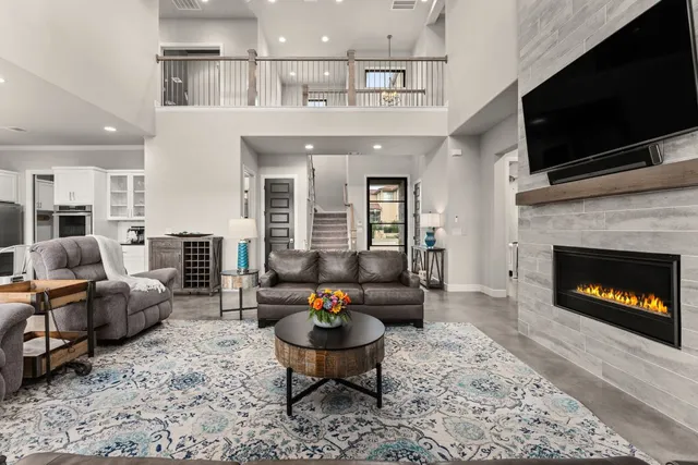 $3,200,000 | 202 Clearwater Drive, Kingsland, TX 78639