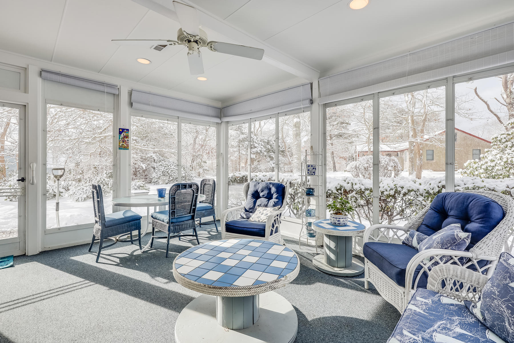 Heated porch