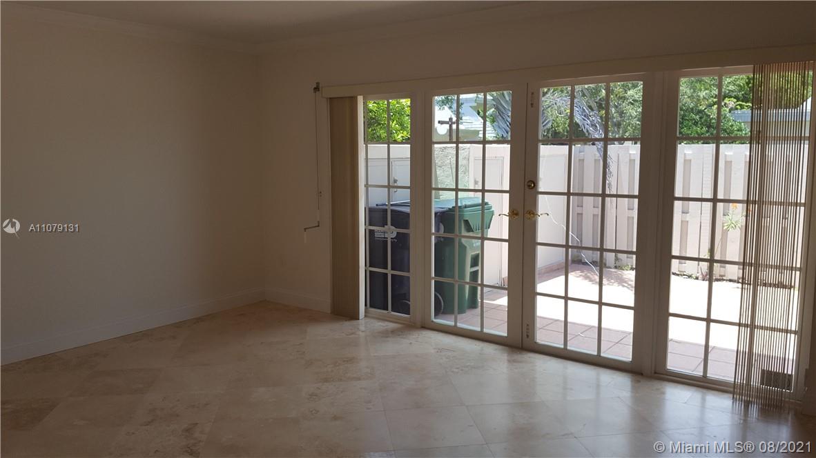 8108 Southwest 81st Terrace Miami, FL 33143 - Photo 5 of 27