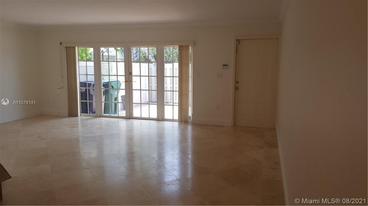 8108 Southwest 81st Terrace Miami, FL 33143 - Photo 6 of 27