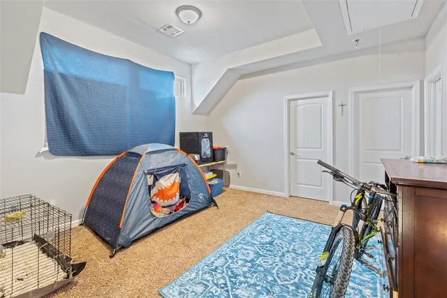 $2,500 | 3196 Crest Dr Lake, Lake Charles, LA 70607