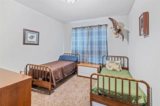 $2,500 | 3196 Crest Dr Lake, Lake Charles, LA 70607