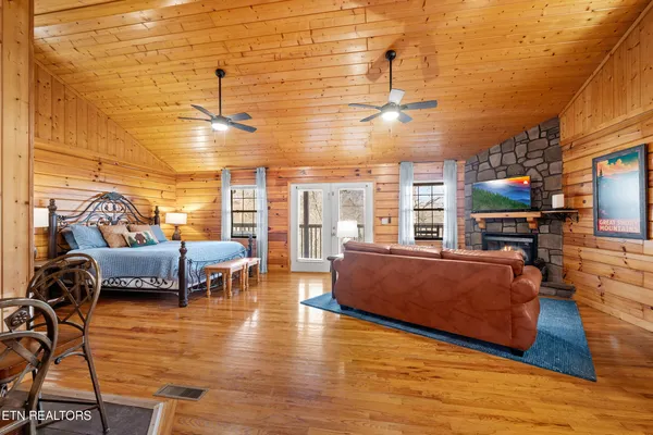 $399,999 | 1529 Bears Den Way, Sevierville, TN 37862