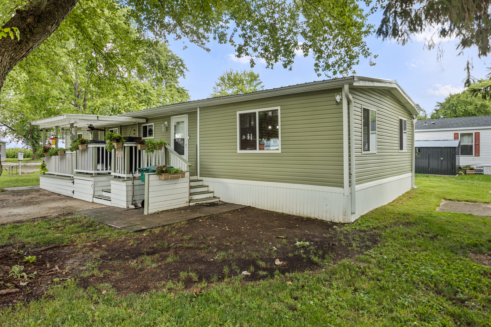 250 Troy Lane Decatur, IL 62526 - Photo 3 of 24 a view of a house with a yard