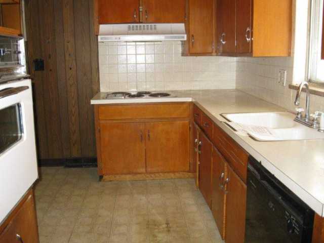 999 Salisbury Road Columbus, OH 43204 - Photo 4 of 12 Gallery Image 4