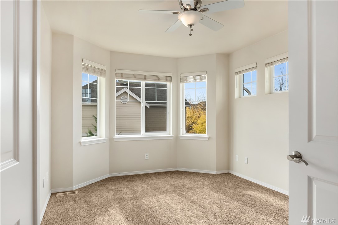 4002 Northeast 4th Place Renton, WA 98056 - Photo 14 of 22