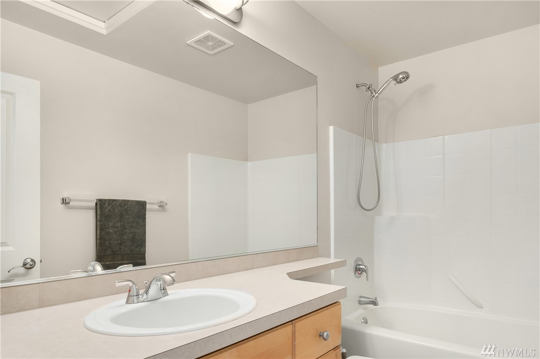4002 Northeast 4th Place Renton, WA 98056 - Photo 19 of 22