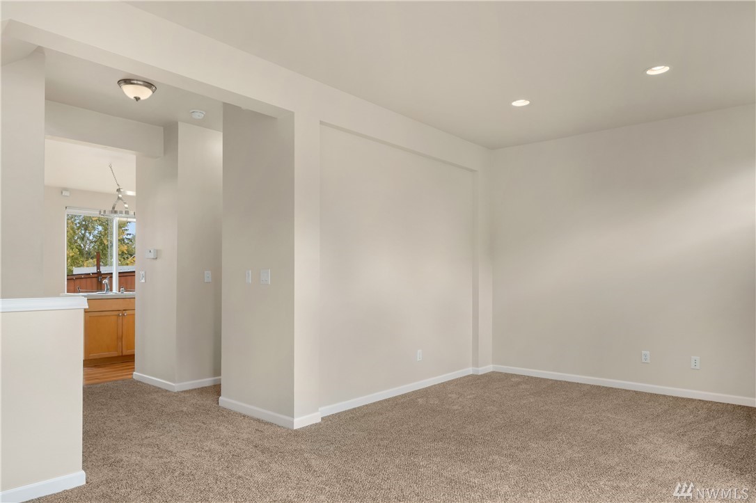 4002 Northeast 4th Place Renton, WA 98056 - Photo 5 of 22