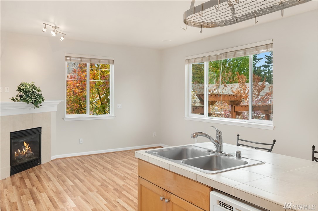 4002 Northeast 4th Place Renton, WA 98056 - Photo 9 of 22