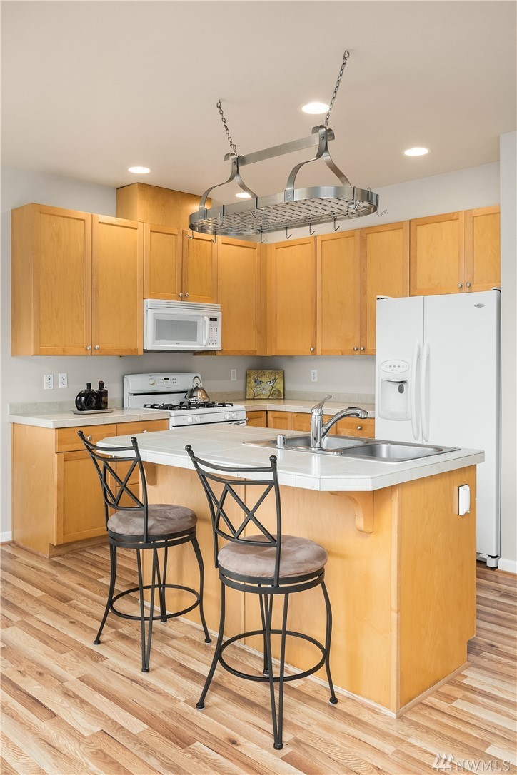 4002 Northeast 4th Place Renton, WA 98056 - Photo 10 of 22