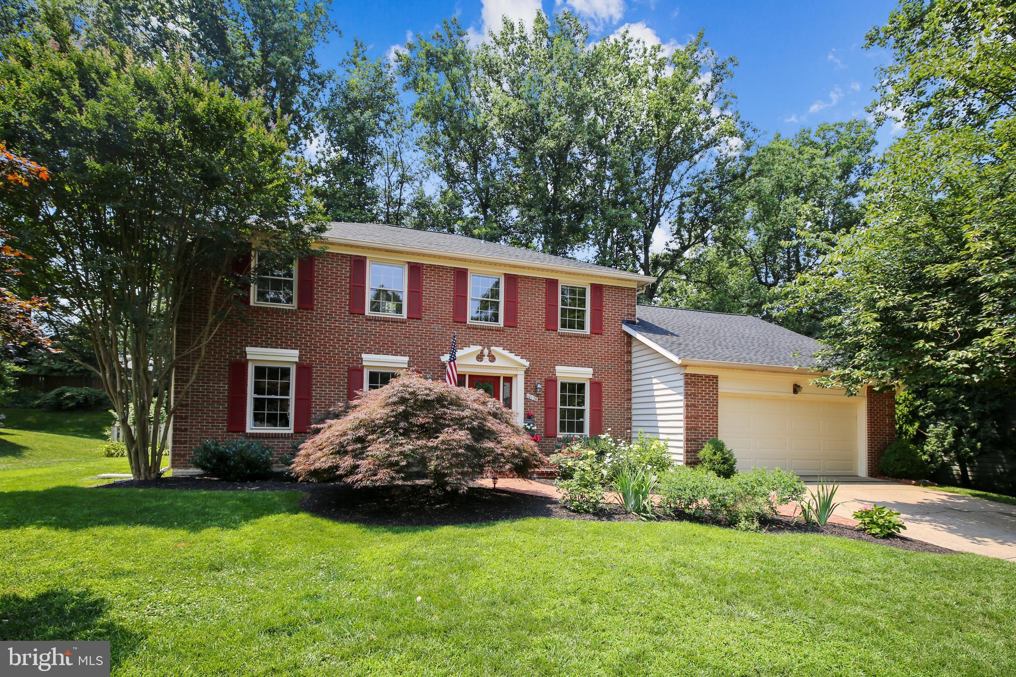 10176 Red Spruce Road Fairfax, VA 22032 - Photo 3 of 87 Well manicured yard.