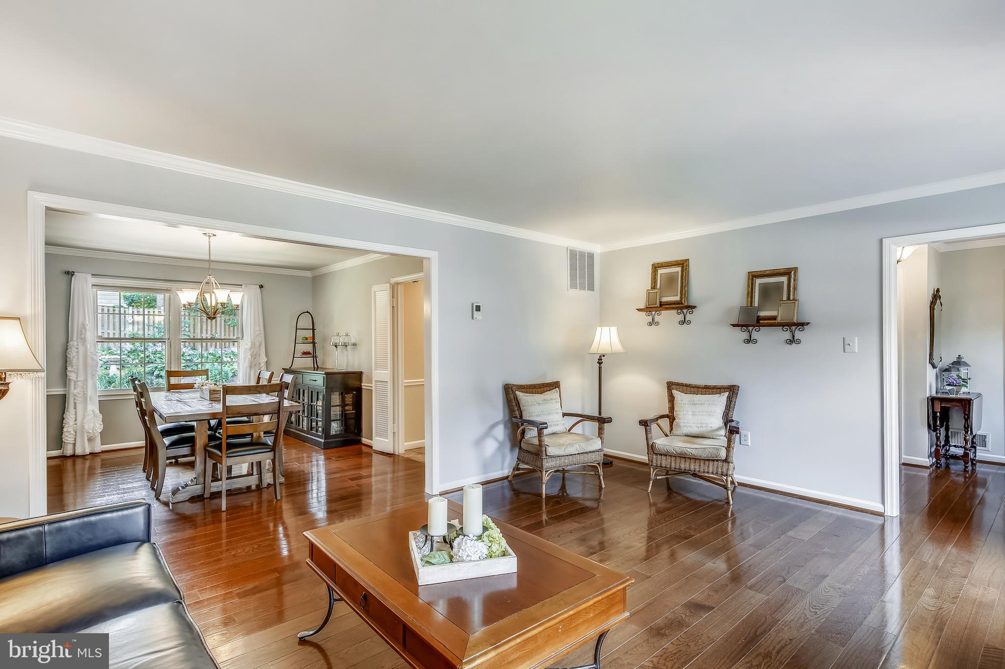 10176 Red Spruce Road Fairfax, VA 22032 - Photo 7 of 87 Expansive living and dining room spaces.