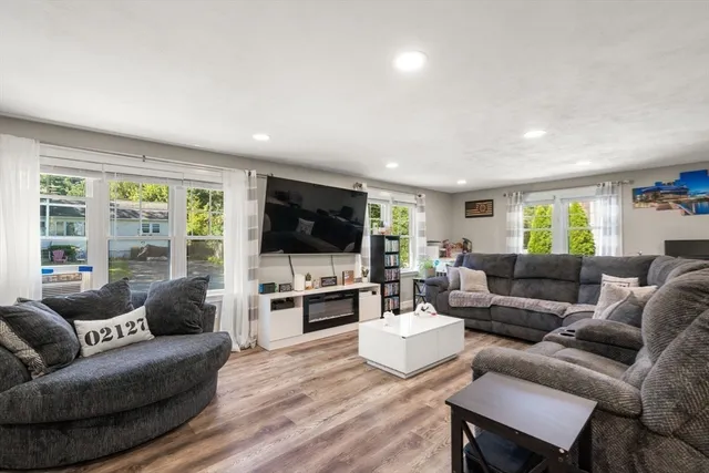 $534,999 | 14 Jamieson Street, Abington, MA 02351