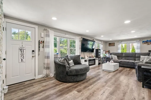 $534,999 | 14 Jamieson Street, Abington, MA 02351