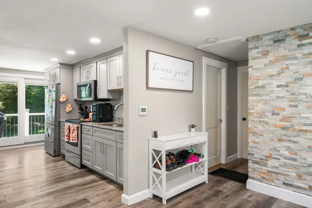 $534,999 | 14 Jamieson Street, Abington, MA 02351