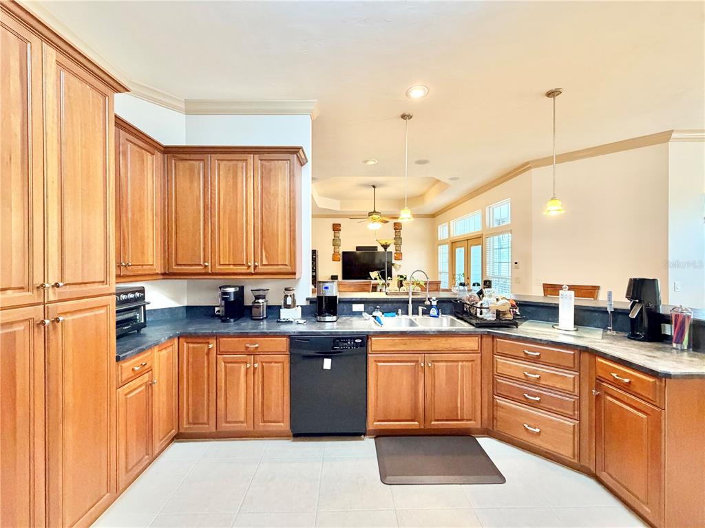 8416 Southwest 10th Road Gainesville, FL 32607 - Photo 6 of 58