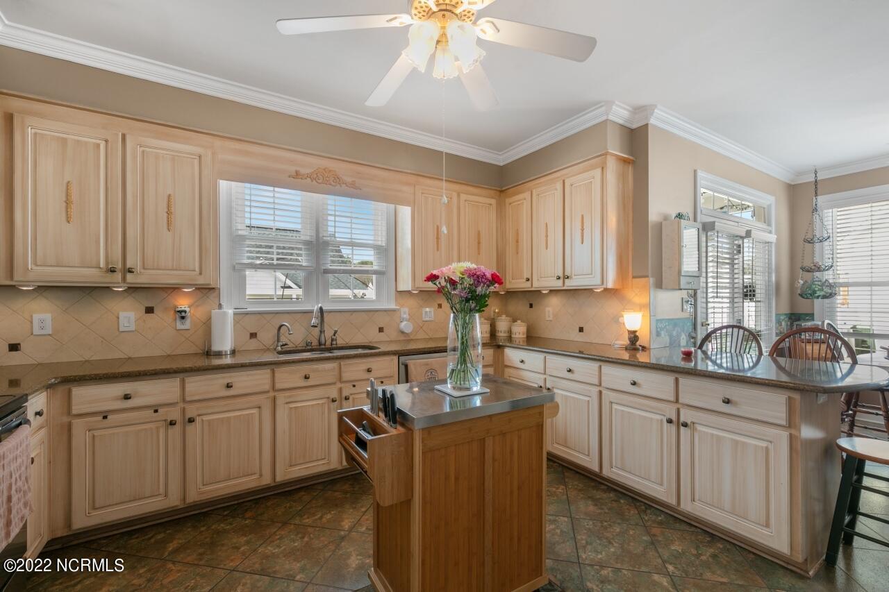 4428 Saddle Run Road North Wilson, NC 27896 - Photo 6 of 47 Kitchen/Primary