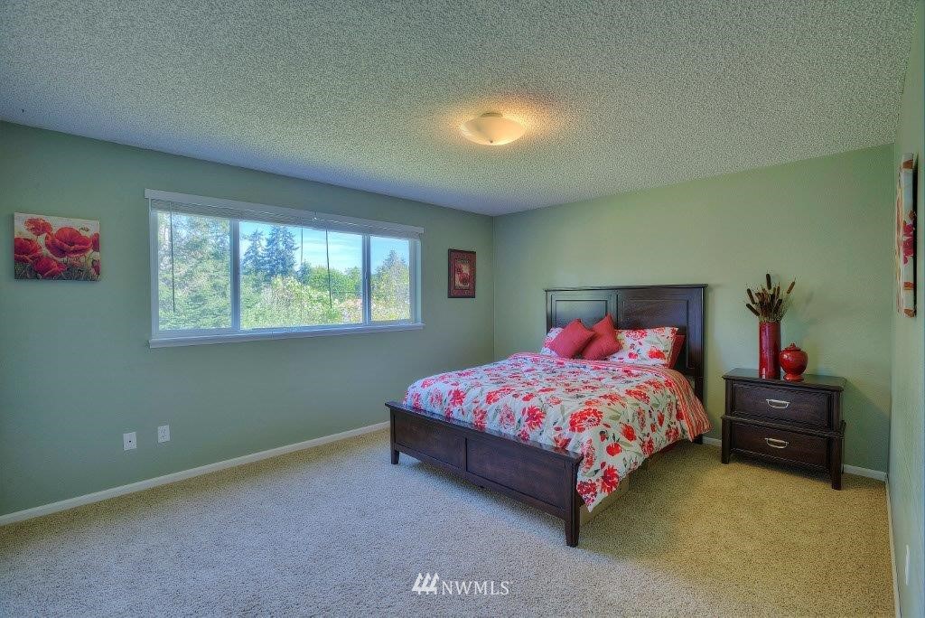 4524 Southeast 4th Street Renton, WA 98059 - Photo 5 of 15 Gallery Image 5