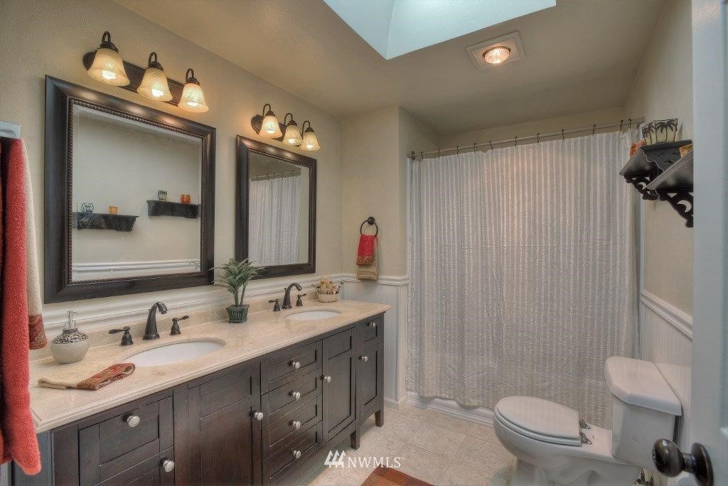 4524 Southeast 4th Street Renton, WA 98059 - Photo 6 of 15 Gallery Image 6