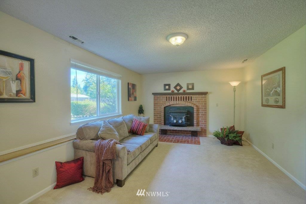 4524 Southeast 4th Street Renton, WA 98059 - Photo 9 of 15 Gallery Image 9