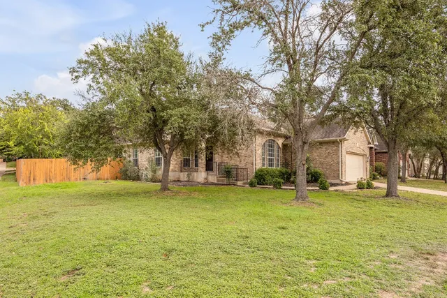 $2,600 | 2726 Grimes Ranch Road, Austin, TX 78732