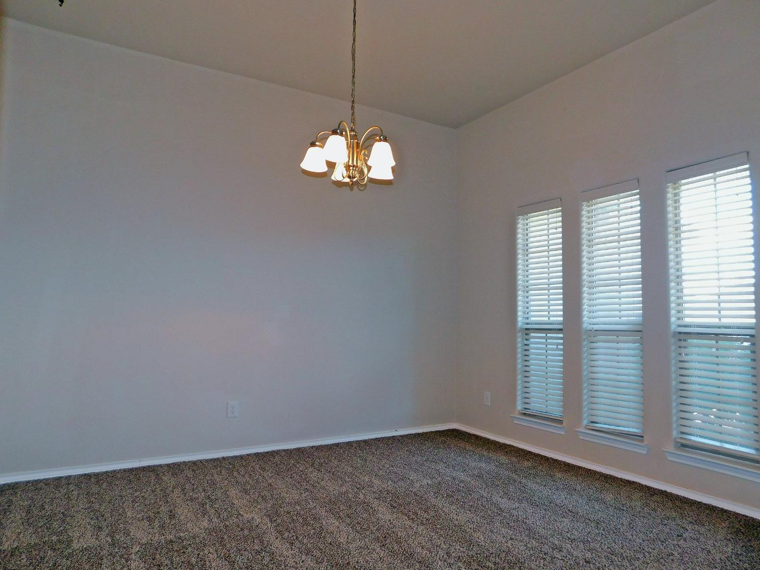 5717 108th Street Lubbock, TX 79424 - Photo 8 of 23 Photo 8