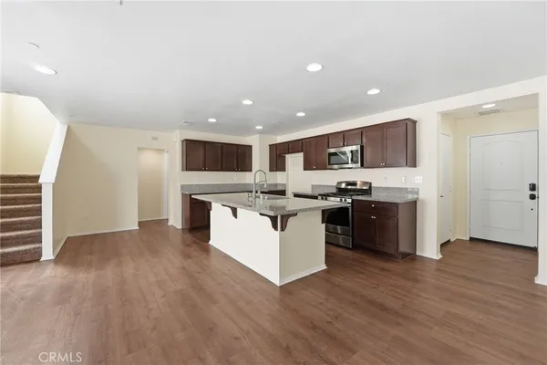 $459,900 | 1422 Silverberry Lane, Beaumont, CA 92223