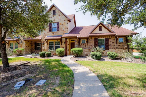 $1,950 | 500 Deacon Drive West, College Station, TX 77845