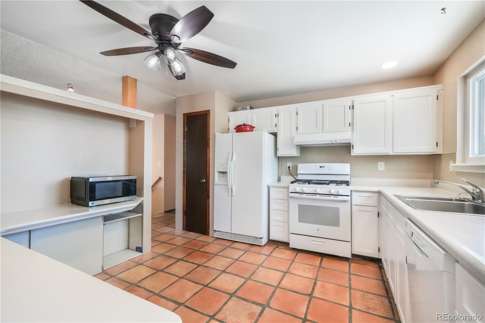 223 Saddlemountain Road Colorado Springs, CO 80919 - Photo 17 of 50
