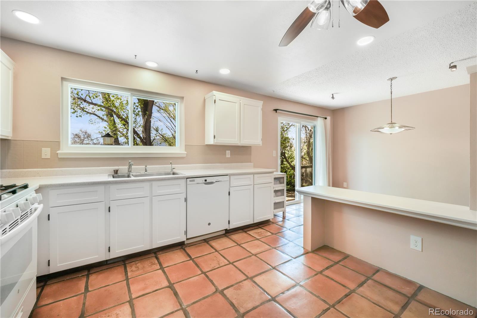 223 Saddlemountain Road Colorado Springs, CO 80919 - Photo 19 of 50