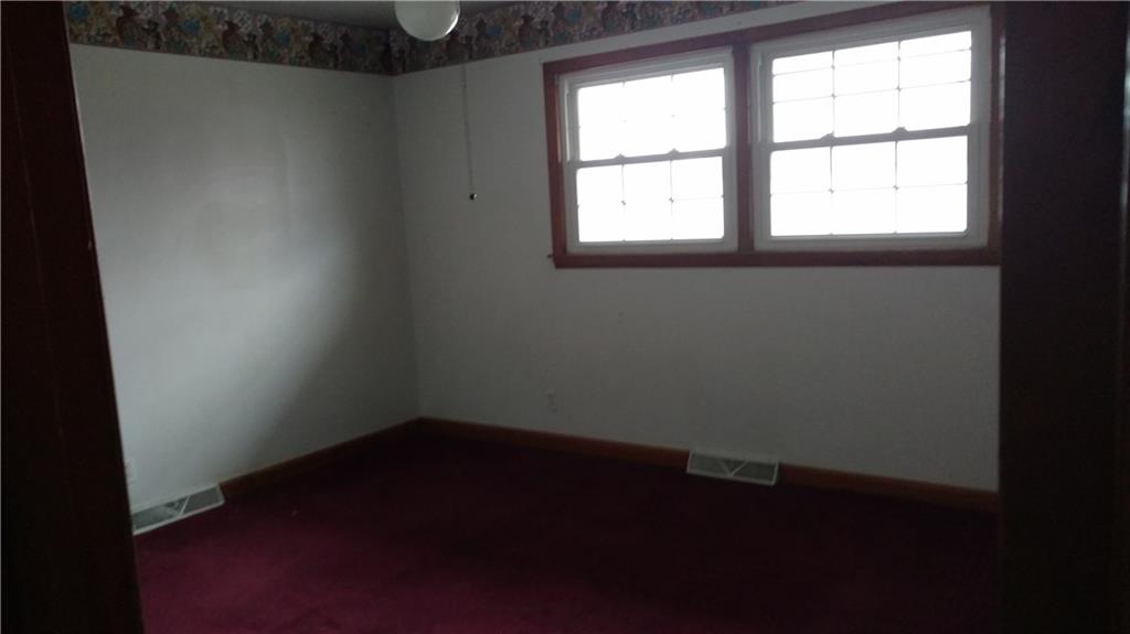 3930 Ellwood Road New Castle, PA 16101 - Photo 3 of 11