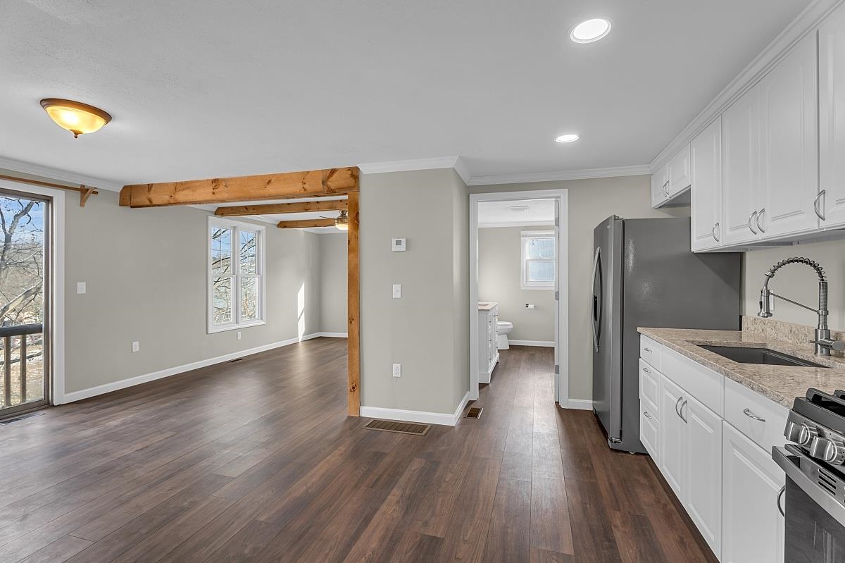 297 Elm Street Milford, NH 03055 - Photo 18 of 30