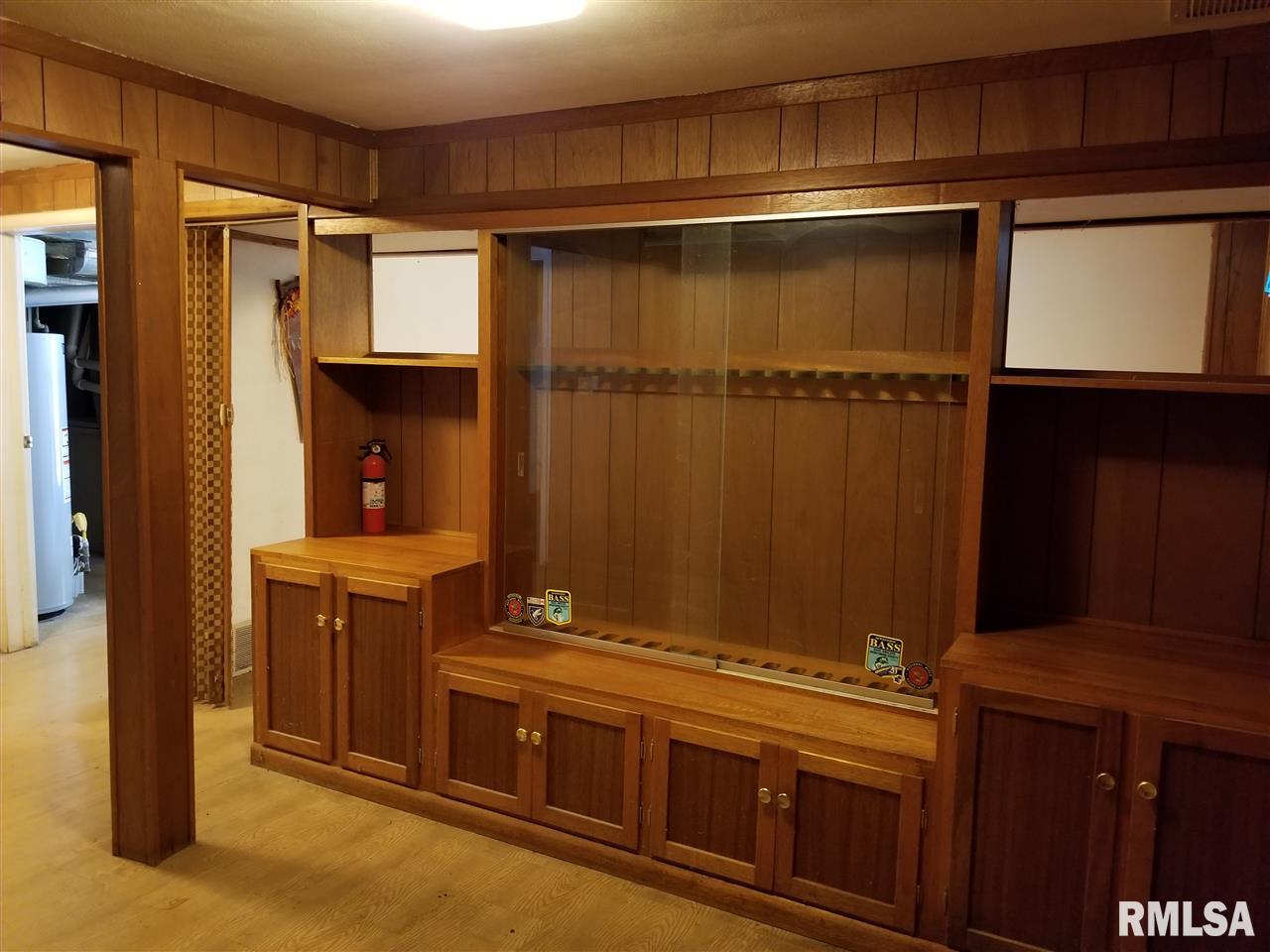 1224 Coyne Center Road Milan, IL 61264 - Photo 11 of 15 Gallery Image 11