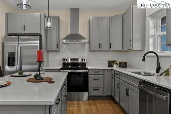 $424,900 | 559 Memorial Park Drive, Sparta, NC 28675