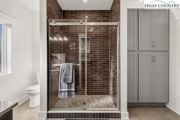 $424,900 | 559 Memorial Park Drive, Sparta, NC 28675