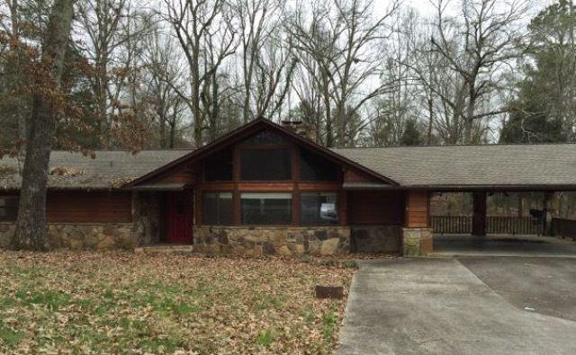 4425 Edgewood Road Louisville, TN 37777 - Photo 1 of 16 Front