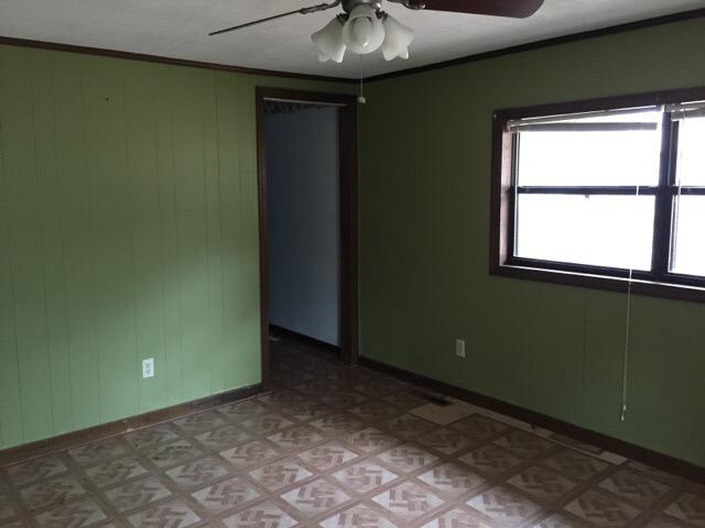 4425 Edgewood Road Louisville, TN 37777 - Photo 10 of 16 9