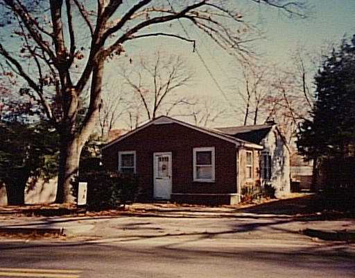 326 Buttonwoods Avenue Warwick, RI 02886 - Photo 1 of 1 Exterior Front.