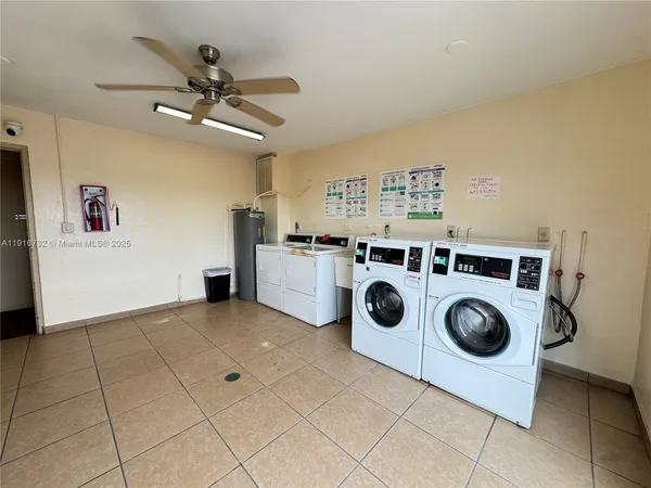 $1,700 | 17530 Northwest 68th Avenue, Unit C4006, Hialeah, FL 33015