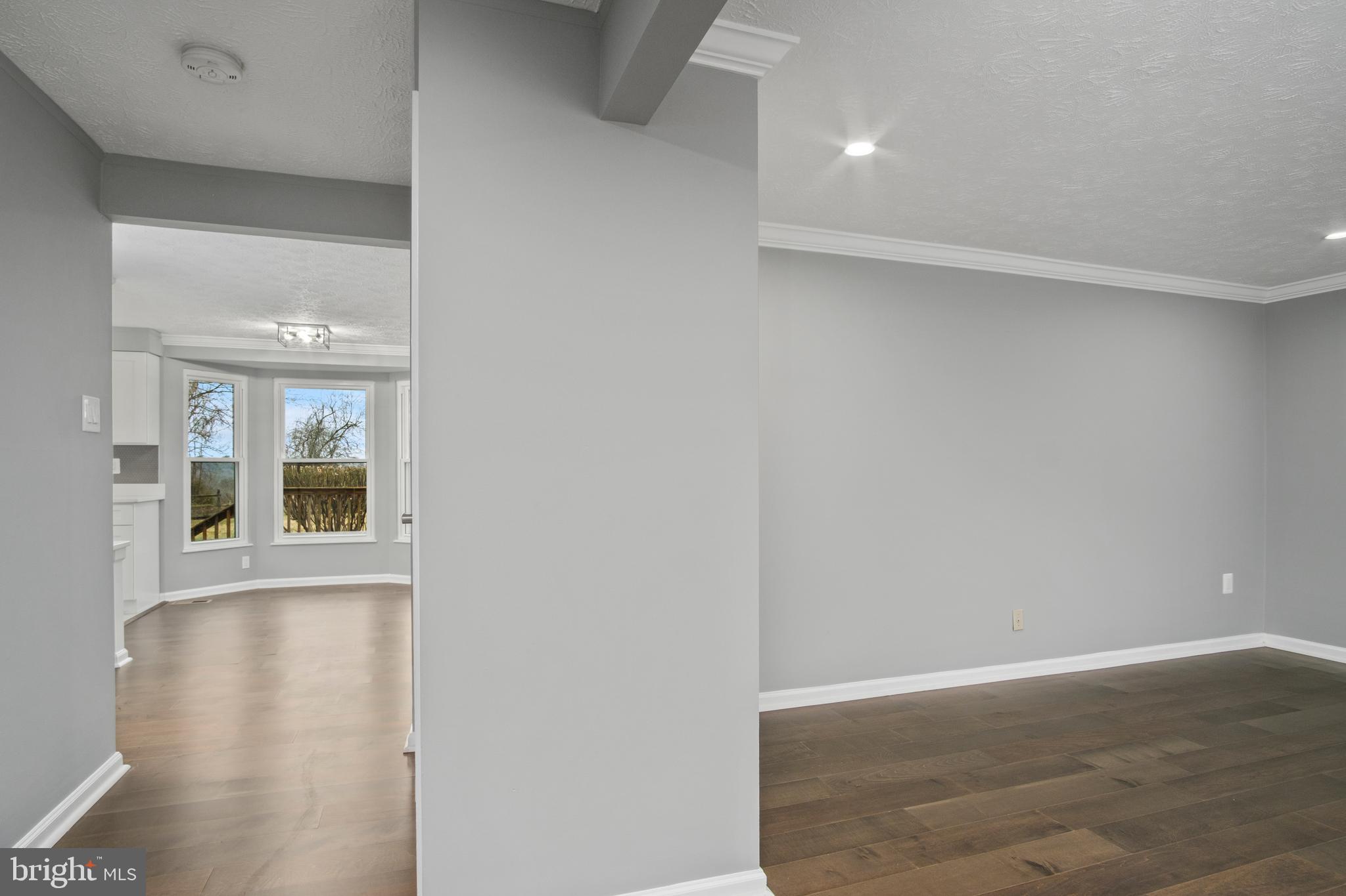 10710 Wayfarer Road Germantown, MD 20876 - Photo 4 of 55 Gallery Image 4