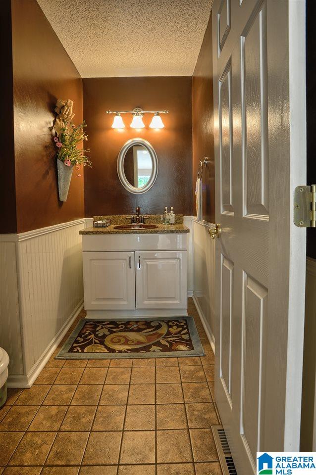60 Pleasure Point Talladega, AL 35160 - Photo 18 of 24