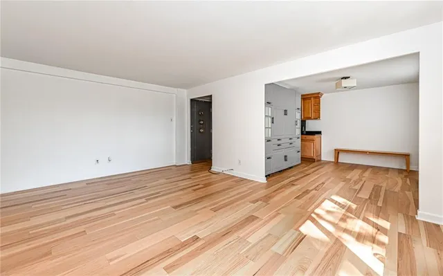 $155,000 | 4601 Fifth Avenue, Unit 322, Pittsburgh, PA 15213