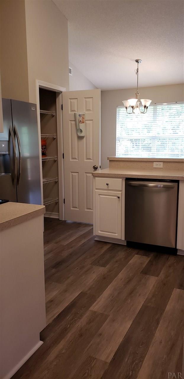 469 Turnberry Road Cantonment, FL 32533 - Photo 8 of 15 Gallery Image 8