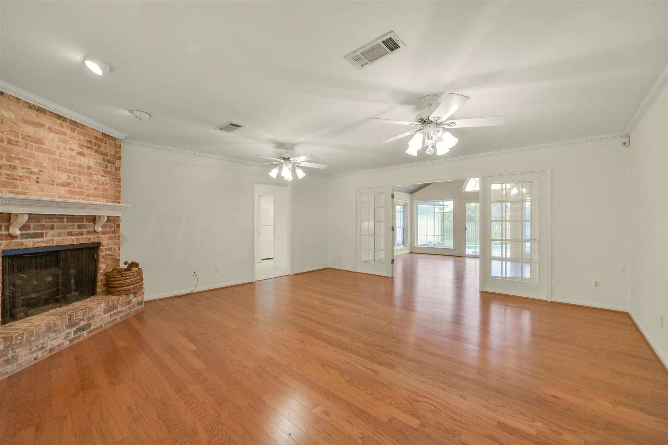 110 Ridgemont Drive Alvin, TX 77511 - Photo 28 of 43