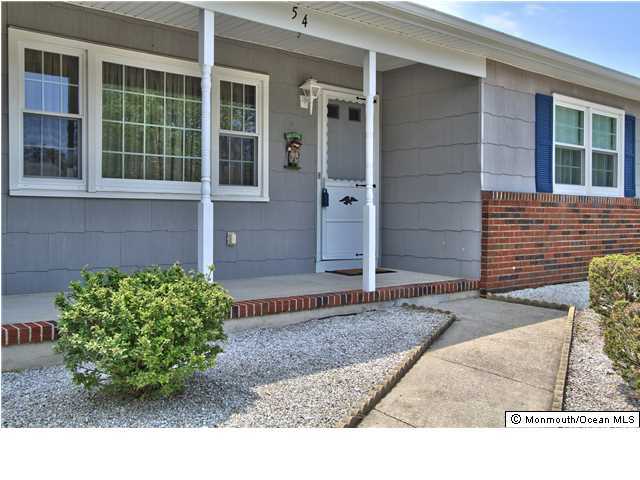 54 Oakfield Road Toms River, NJ 08757 - Photo 4 of 25 a front view of a house