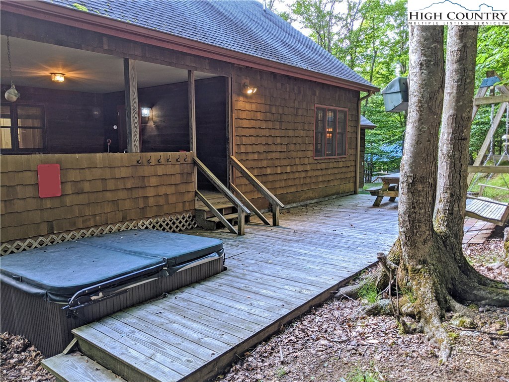 110 Shagbark Road Beech Mountain, NC 28604 - Photo 12 of 31 Gallery Image 12