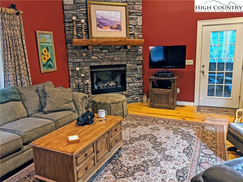 110 Shagbark Road Beech Mountain, NC 28604 - Photo 10 of 31 Gallery Image 10