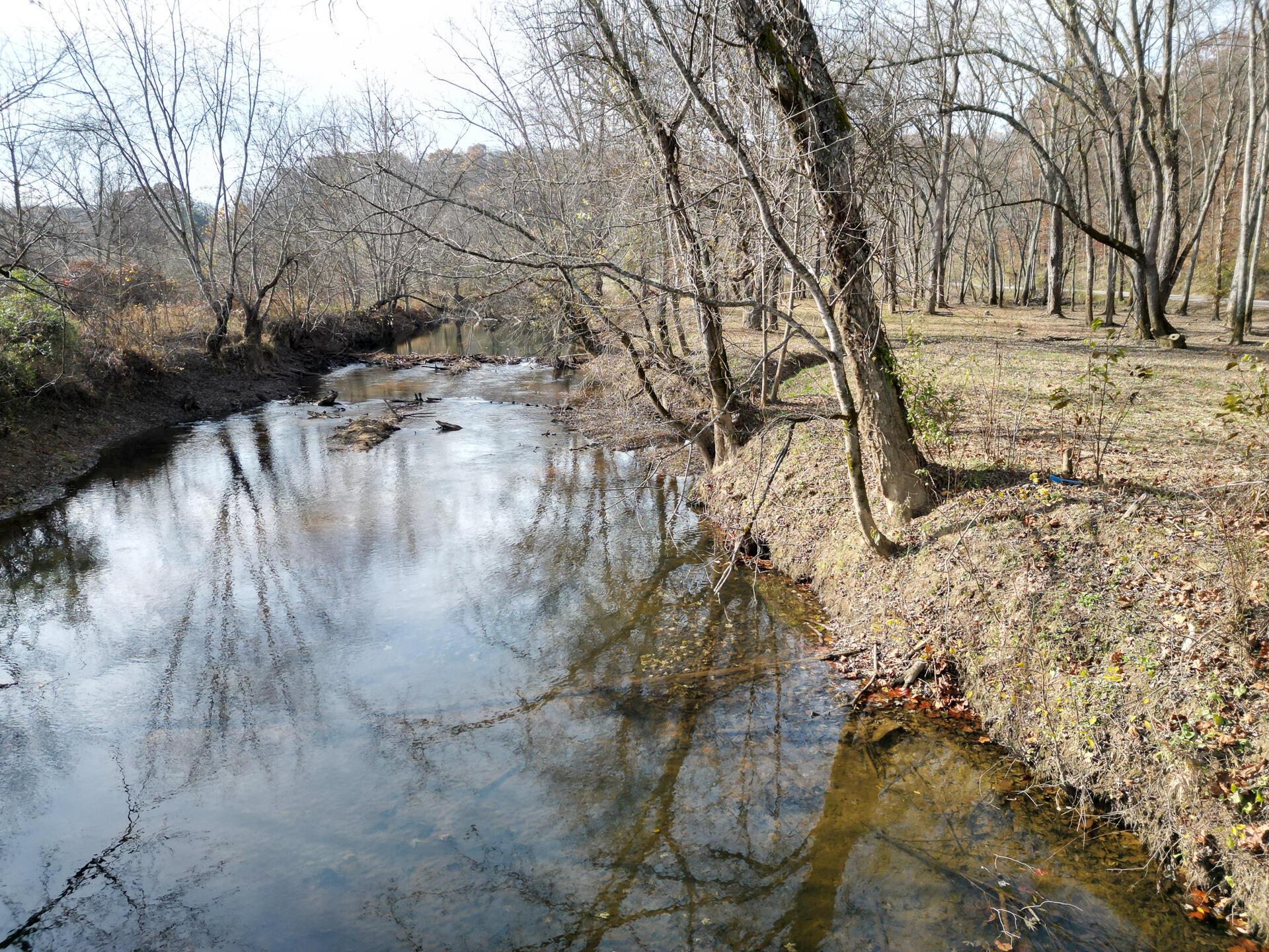 0 Keystone Road, Unit CREEKVIEW CABIN) Vinton, OH 45686 - Photo 4 of 95 CT-4